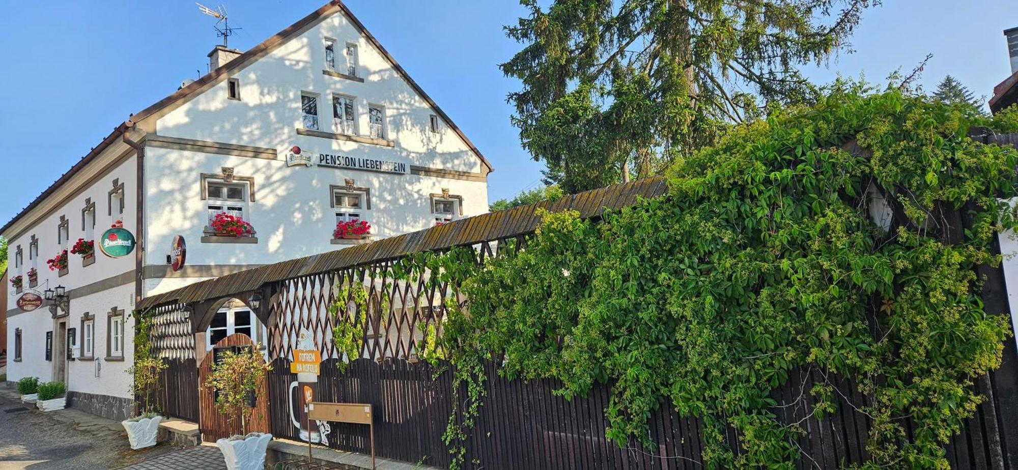 Restaurant & Pension Liebenstein Libá Exterior photo